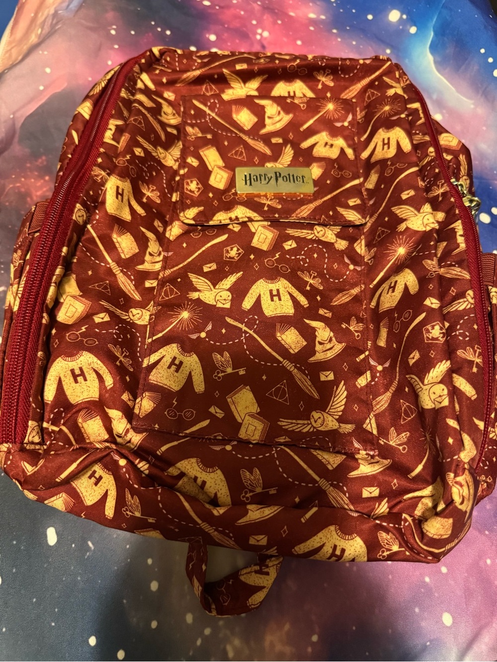 Hogwarts essentials minibe backpack